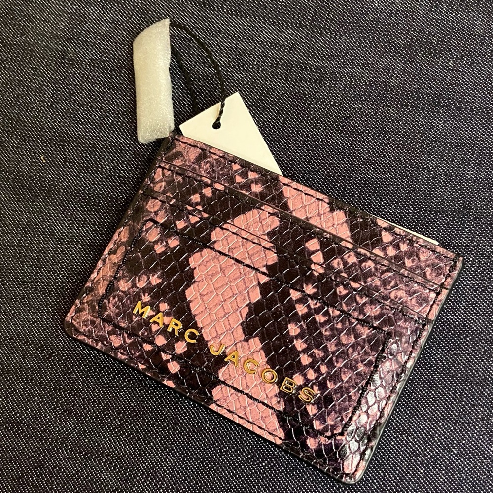 Marc Jacob’s Card case!